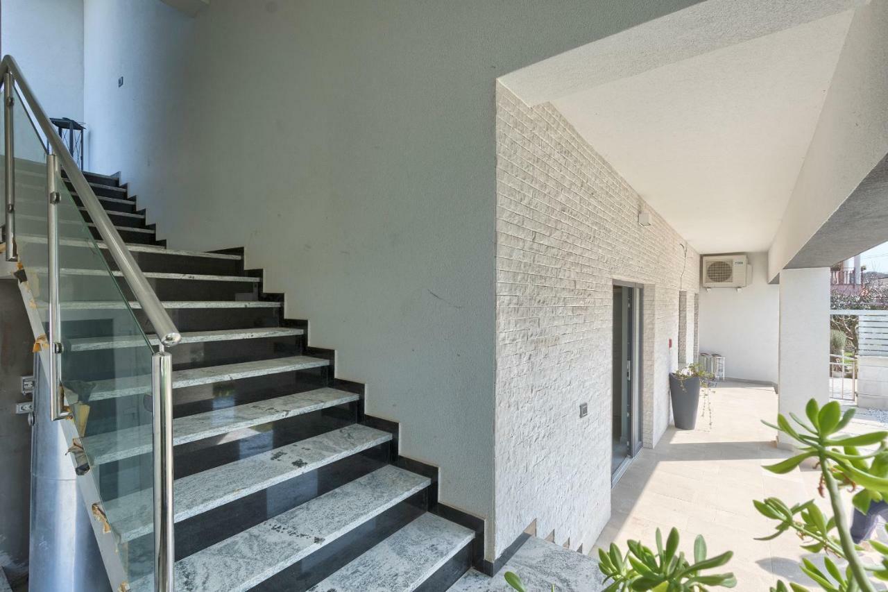 Apartments La Mer Πούλα Εξωτερικό φωτογραφία