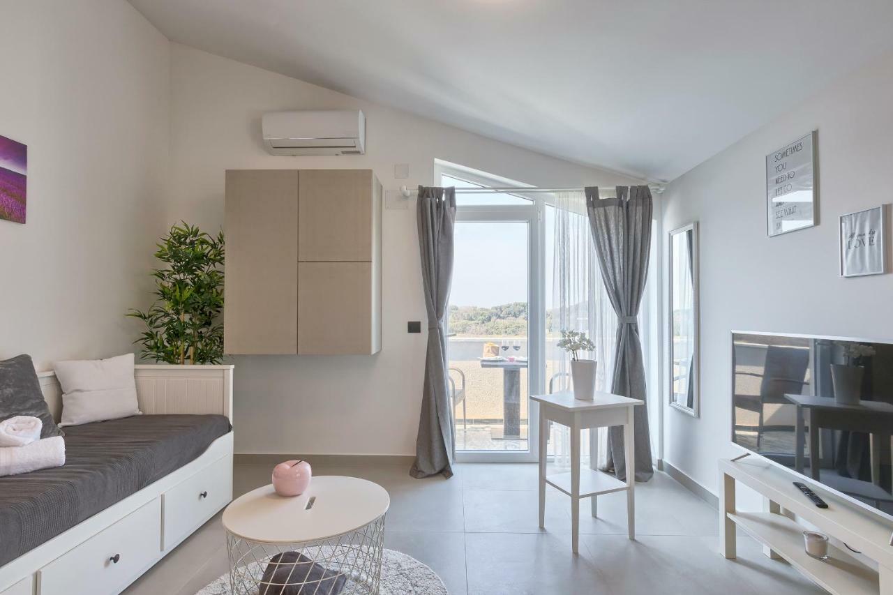 Apartments La Mer Πούλα Εξωτερικό φωτογραφία