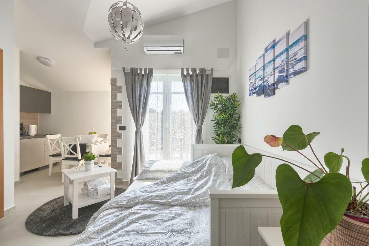 Apartments La Mer Πούλα Εξωτερικό φωτογραφία