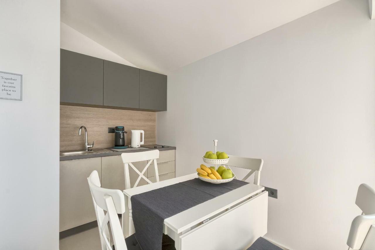 Apartments La Mer Πούλα Εξωτερικό φωτογραφία
