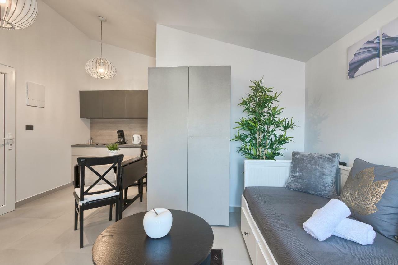 Apartments La Mer Πούλα Εξωτερικό φωτογραφία