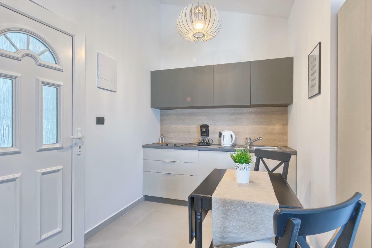 Apartments La Mer Πούλα Εξωτερικό φωτογραφία