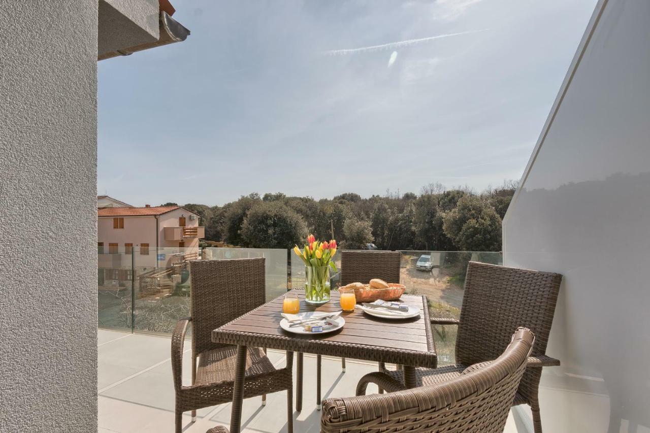 Apartments La Mer Πούλα Εξωτερικό φωτογραφία